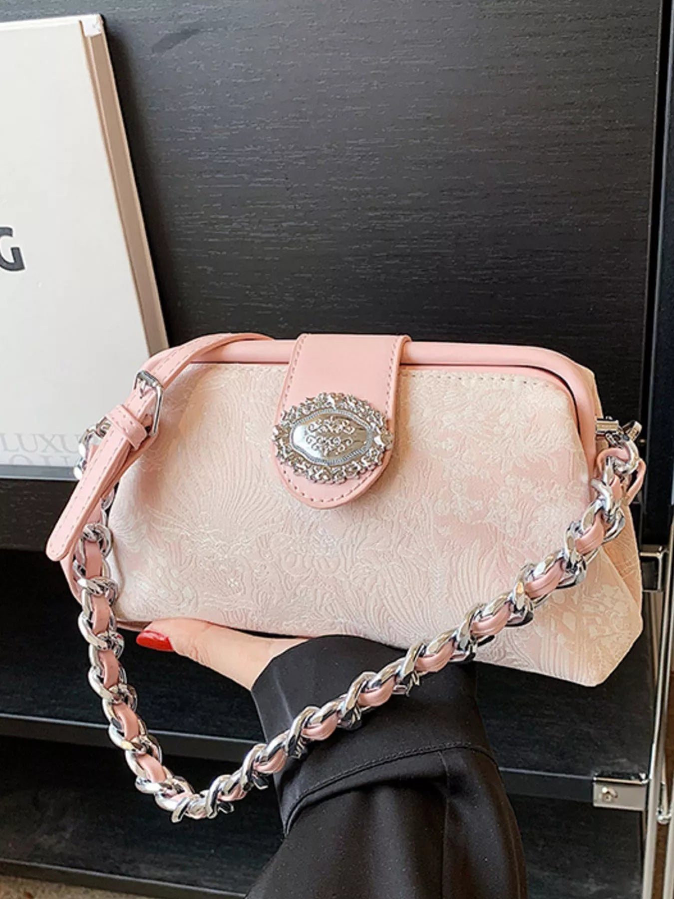 16a77eea-f4dc-4ffd-970b-d984d7d29322-Max-Origin