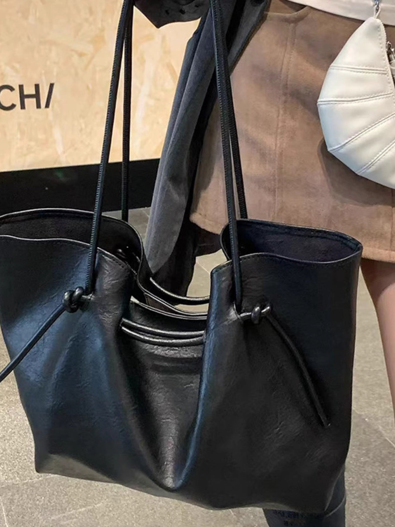 1f8b0df62e454bc298fdf2276b5884b2-Max