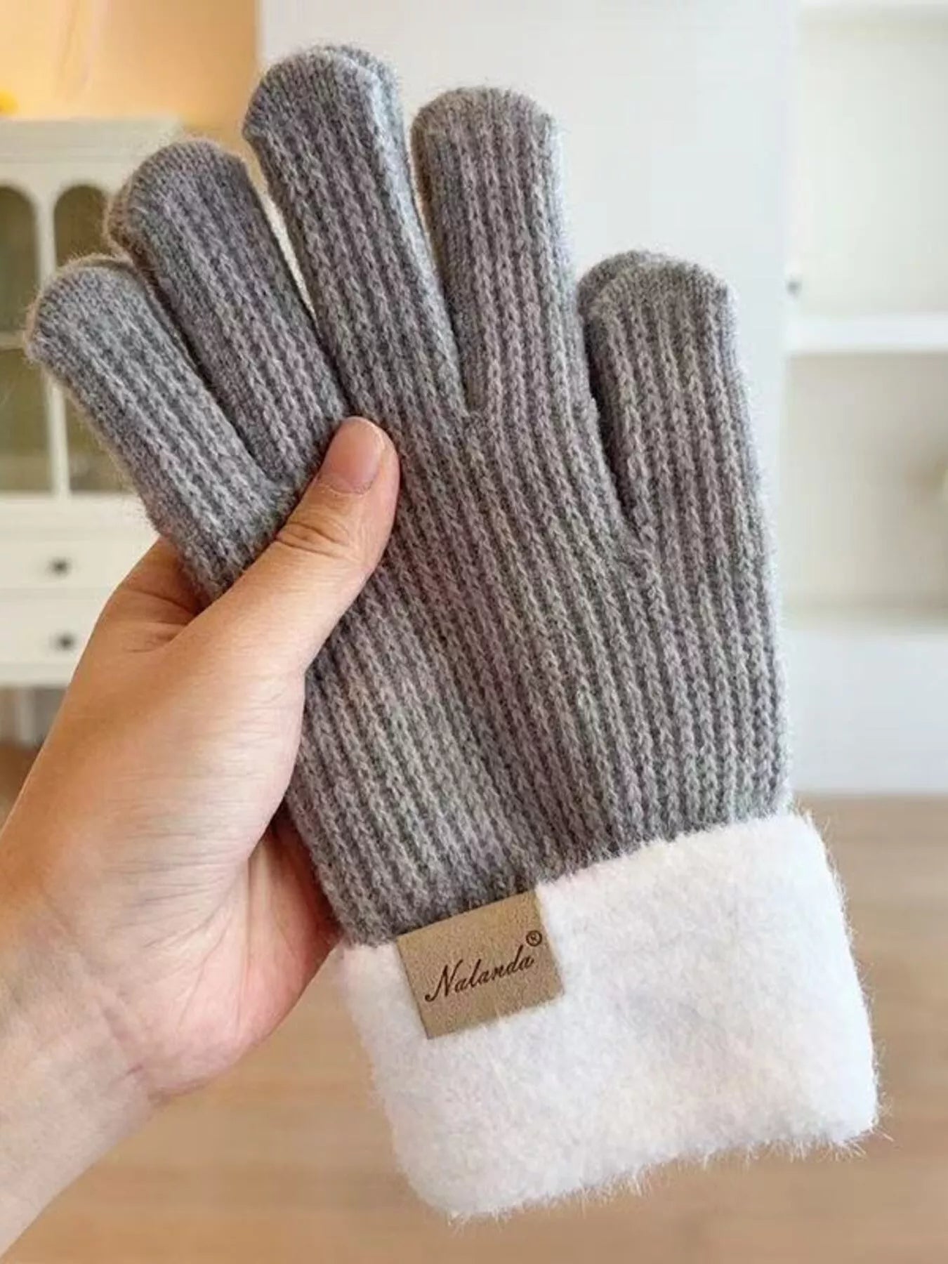 26bb563222f64db2ae2cff7d4dff3992-Max-Origin