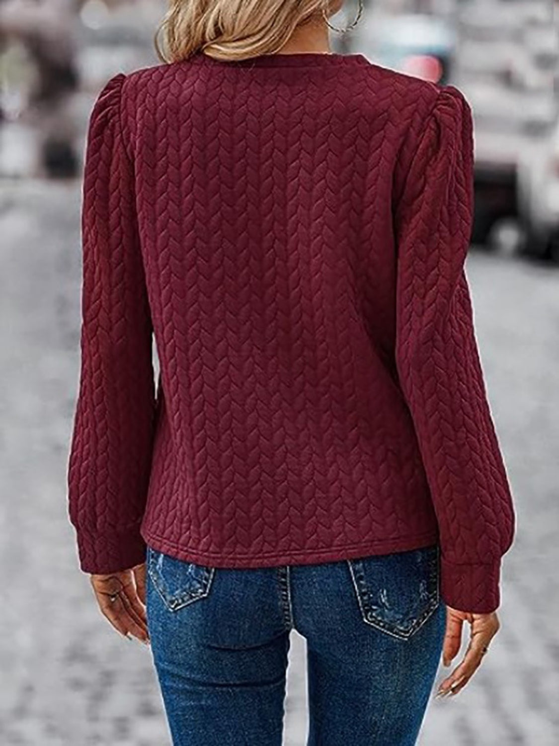 Textured Round Neck Long Sleeve Sweatshirt