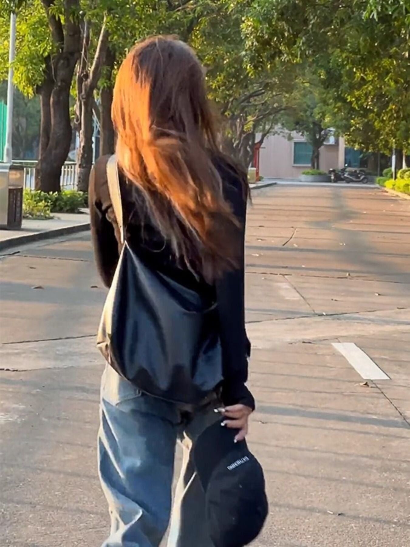 943846f58e364e7286a41b435513c852-Max