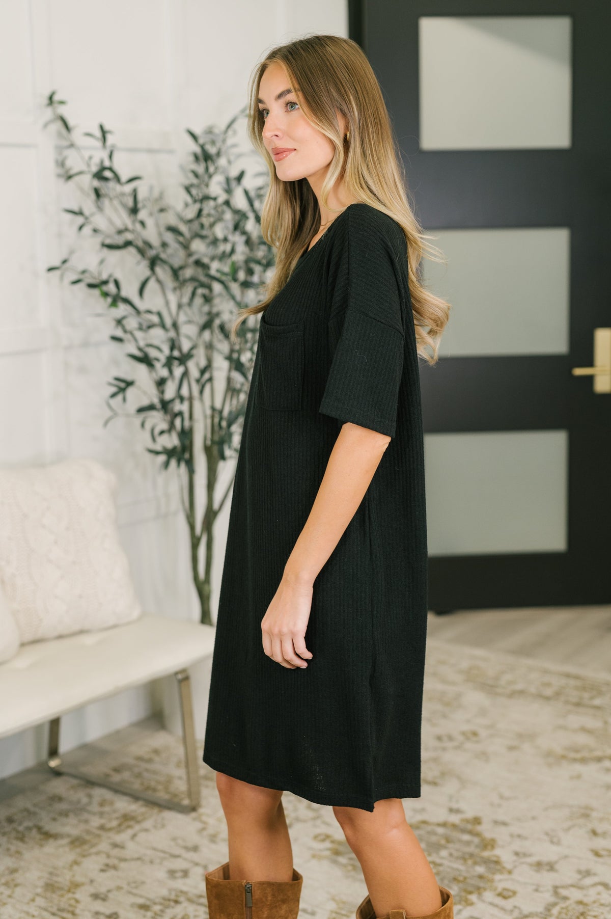 Casual Curtsy Relaxed T-Shirt Dress in Black