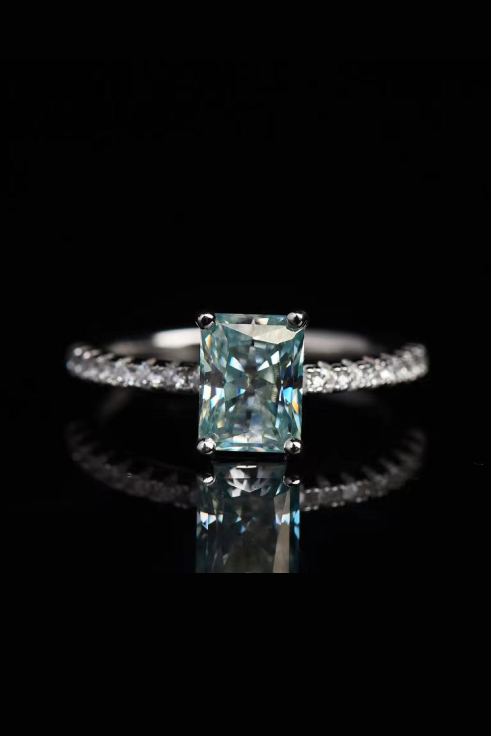 2 Carat Moissanite Ring