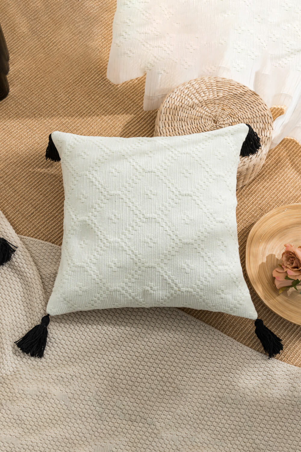 Four-Corner Tassel Decorative Throw Pillow Case